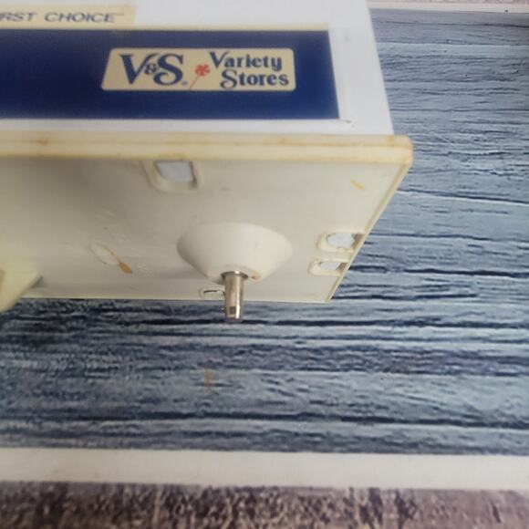 Buddy L True Value Pressed Steel and plastic semi trailer missing 1 rear door - Picture 9 of 9